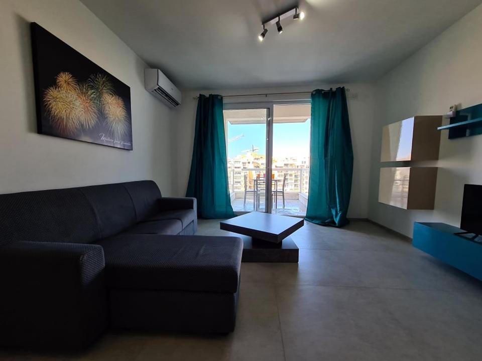 St Julians Bay Sea Front Apartments Saint Julian's Ngoại thất bức ảnh